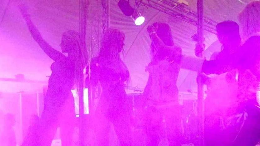 Minacce al gestore di un night club: pena di sei mesi