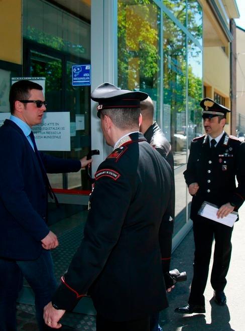 Favori alle associazioni In nove vanno a processo 