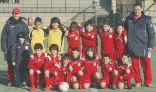 La formazione degli Esordienti B del Ponte a Elsa (classe 1998) che si è imposta in casa del Santa Maria