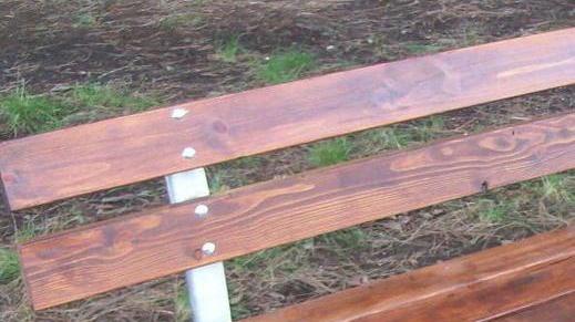Panchine nuove per le pinete e restyling dello sgambatoio