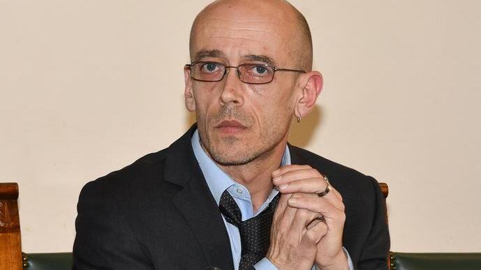 Ghiaccio sul Cipressino: incidente e polemica