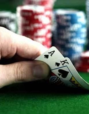 Bisca di Texas Poker: 15 pagano una multa 50 sono sotto processo 