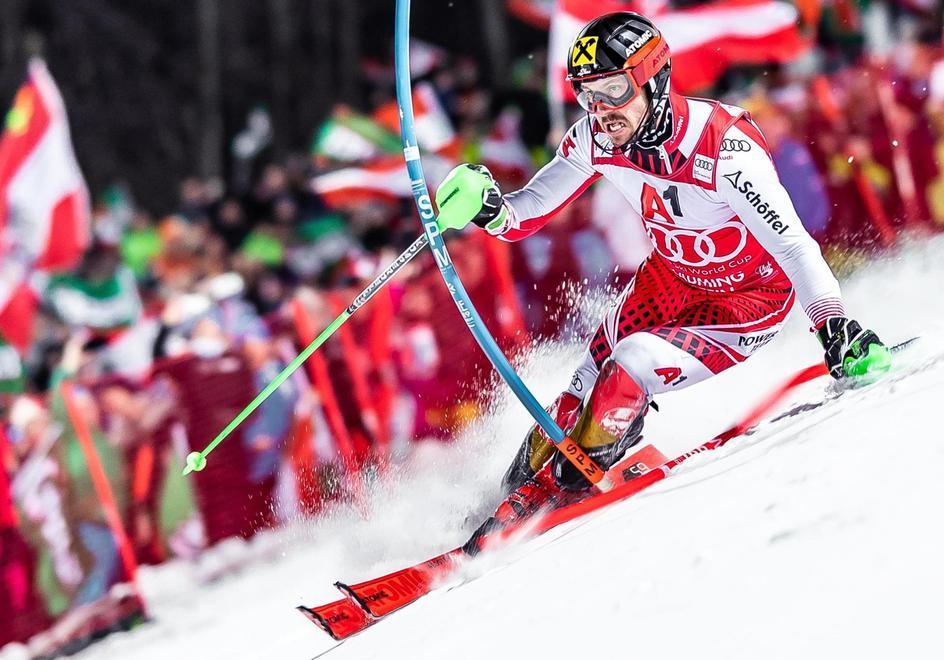 Hirscher super in notturna 