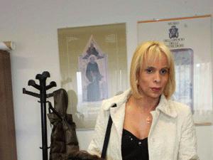 Regina al liceo, critico il provveditore