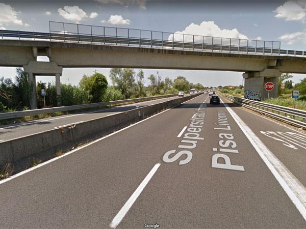 Pisa, cedimenti strutturali: chiuso cavalcavia sulla Fi-Pi-Li