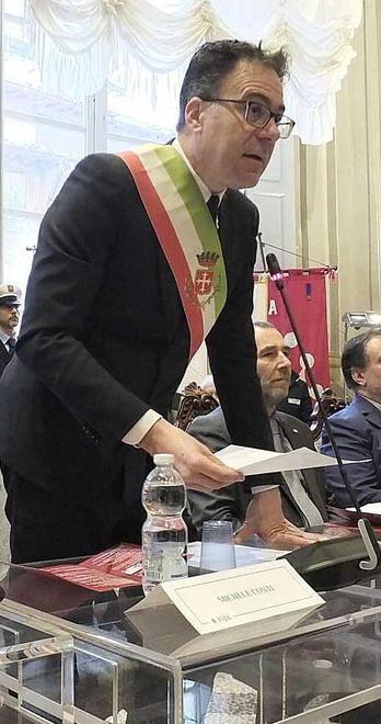 Dall’insulto alla memoria alle celebrazioni in Sala delle Baleari 