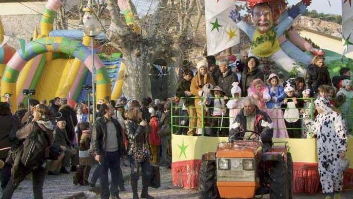 Carnevale di Vecchiano quattro appuntamenti con i carri mascherati