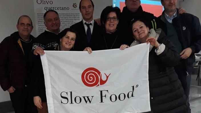 Gli allievi dell’Alberghiero cucinano i prodotti Slow food