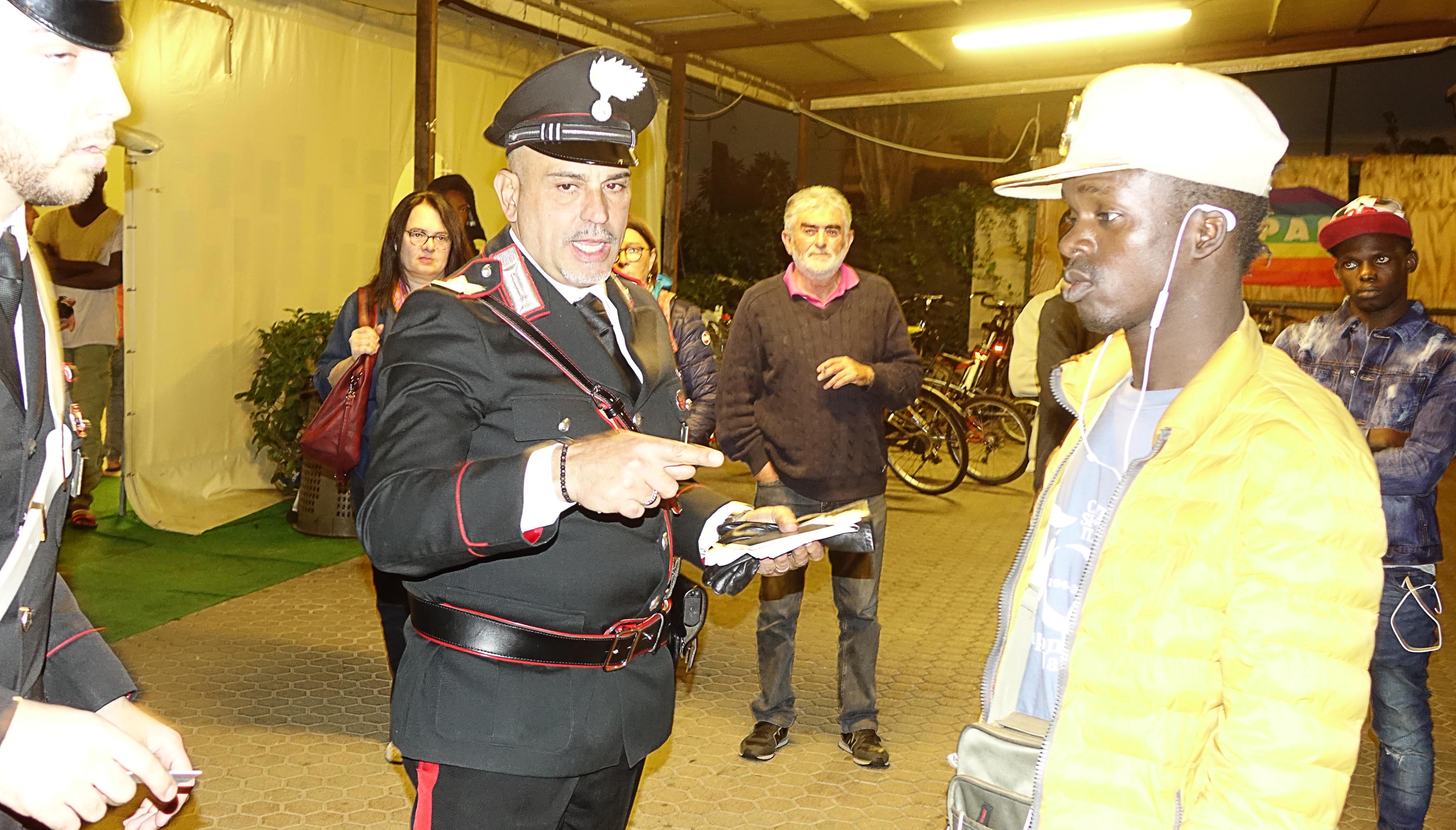 Migranti, il Tar annulla l'ordinanza del Comune per lo sgombero del centro d'accoglienza
