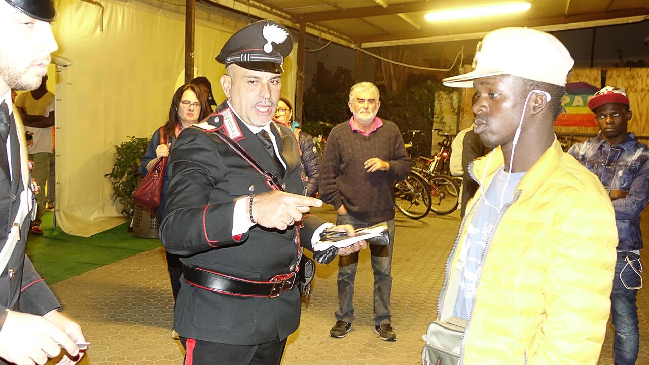 Migranti, il Tar annulla l'ordinanza del Comune per lo sgombero del centro d'accoglienza