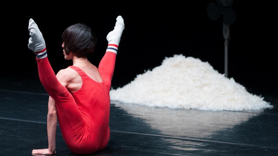 Modena. Antologia di danze in “10miniballetti” Gli opposti tradotti in coreografia