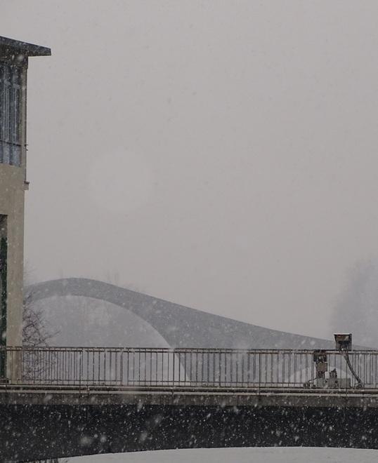 Tanta neve a Pescaglia E non mancano i disagi 