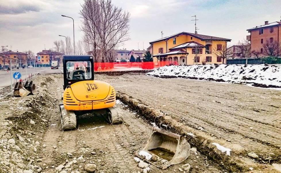Un’area per i mezzi pesanti Lavori in corso in via Togliatti