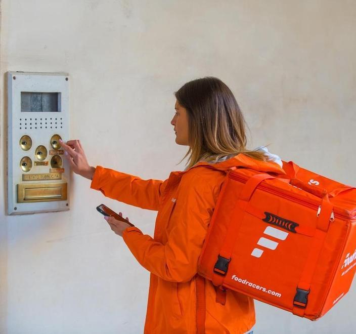 Cibo a domicilio, è mania I lucchesi amano pizza e burrito