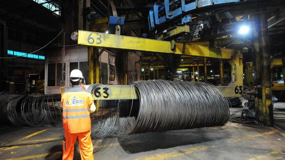 Ore di lavoro ridotte , Aferpi tira dritto I sindacati pronti alla mobilitazione