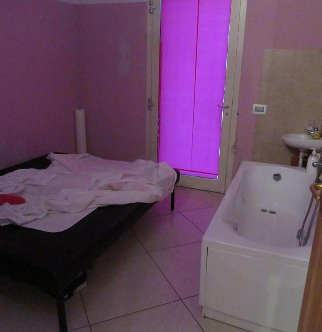 Attività di estetista nel centro massaggi 