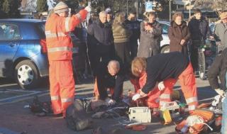 I disperati tentativi di rianimare Matteo Manetti e poi un lenzuolo bianco posato sul suo cadavere