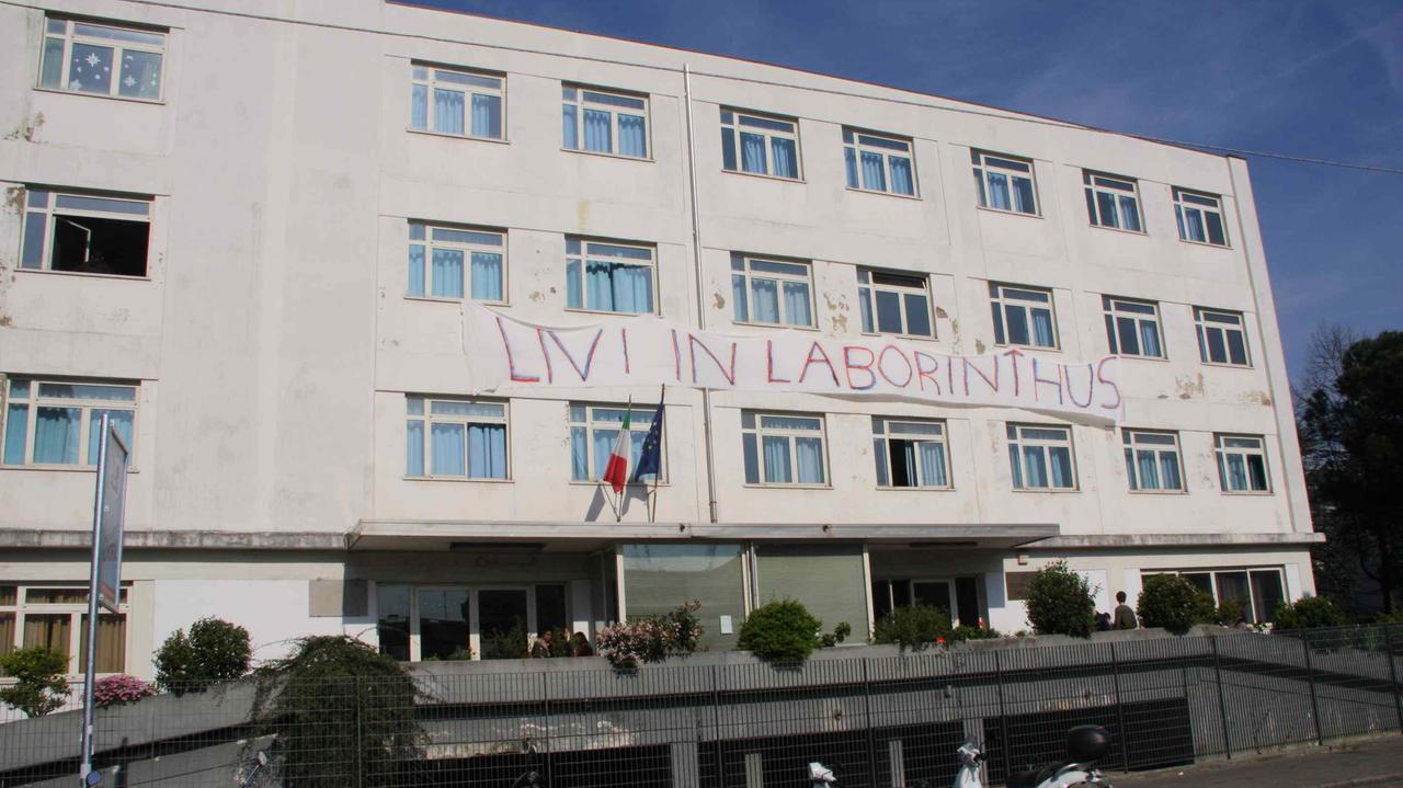 Il Liceo Livi in via Marini