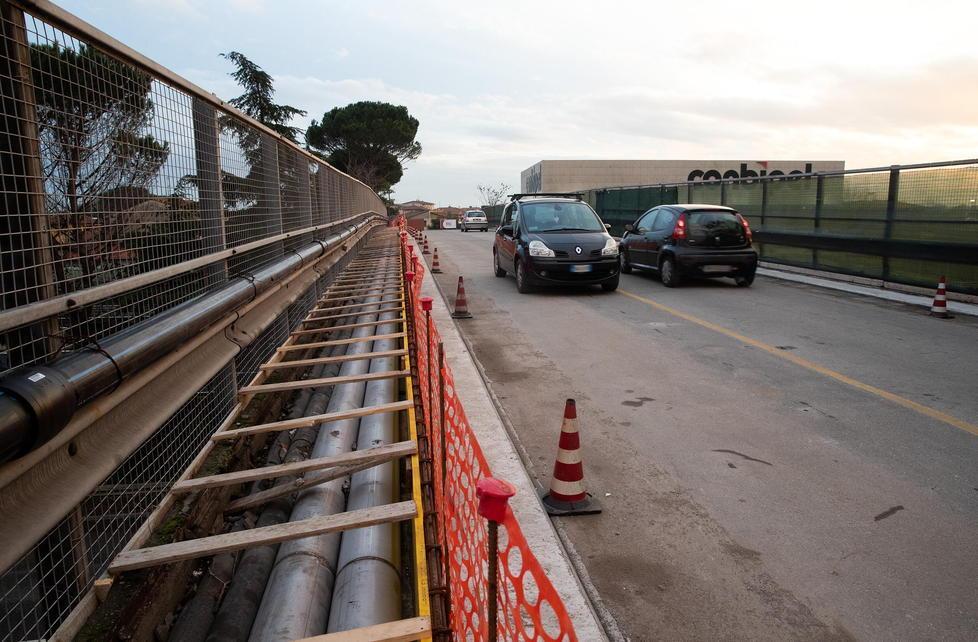Martedì il ponte di nuovo a senso unico