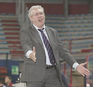 Massimo Angelucci contrariato: a Trieste la squadra non gli è piaciuta