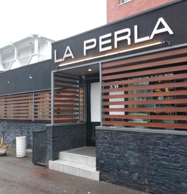 La notte precedente gli inquietanti spari contro il ristorante