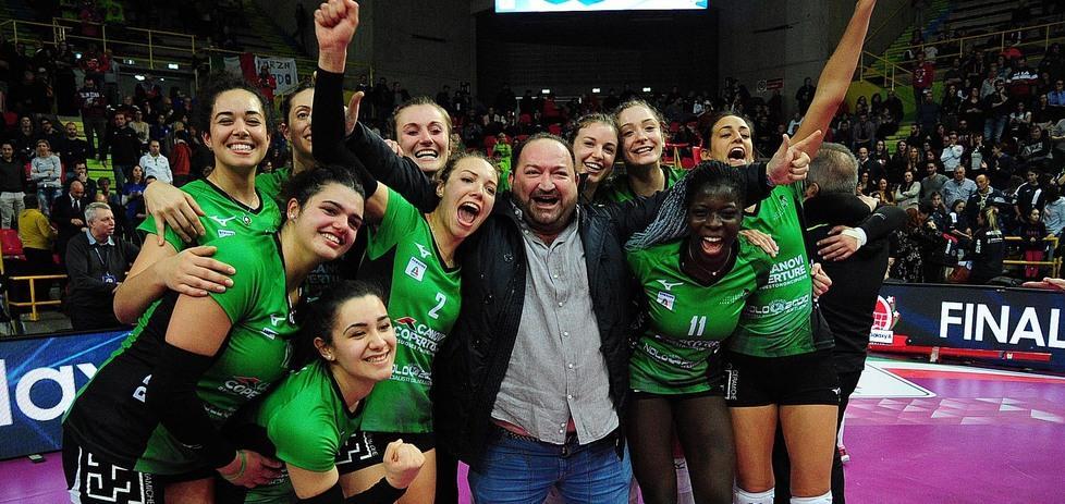 Dall’Unicom Starker alle “Canovi girls” : Sassuolo di nuovo capitale della pallavolo 