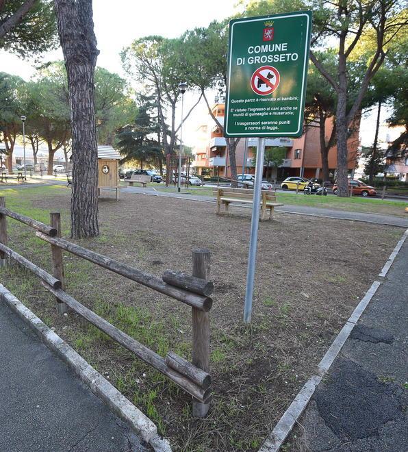 Parchino ancora senza cancelli Megale: «Saranno installati» 