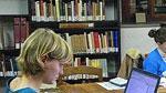Orari ridotti in biblioteca Gli studenti la occupano