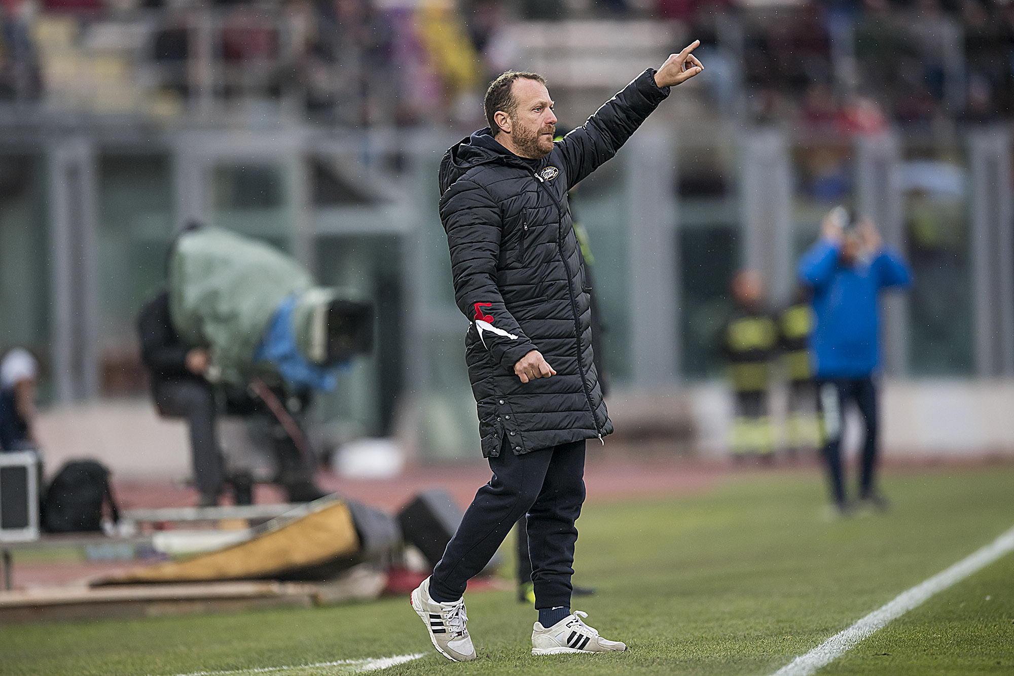 Breda dopo il pareggio a Crotone: «Vedrete che arriveranno anche i gol» 