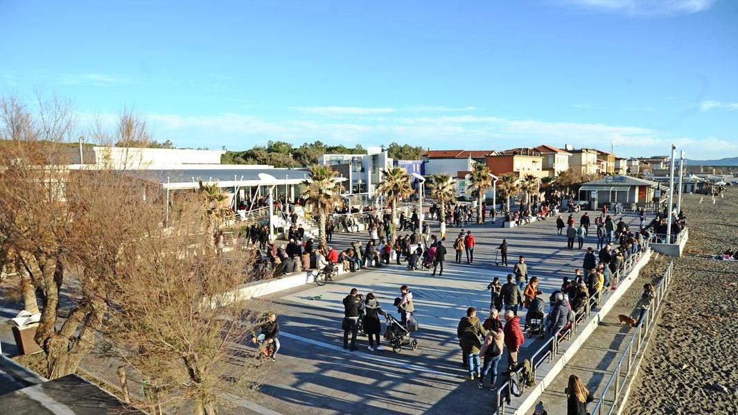 Uno scorcio di viale della Vittoria a Marina