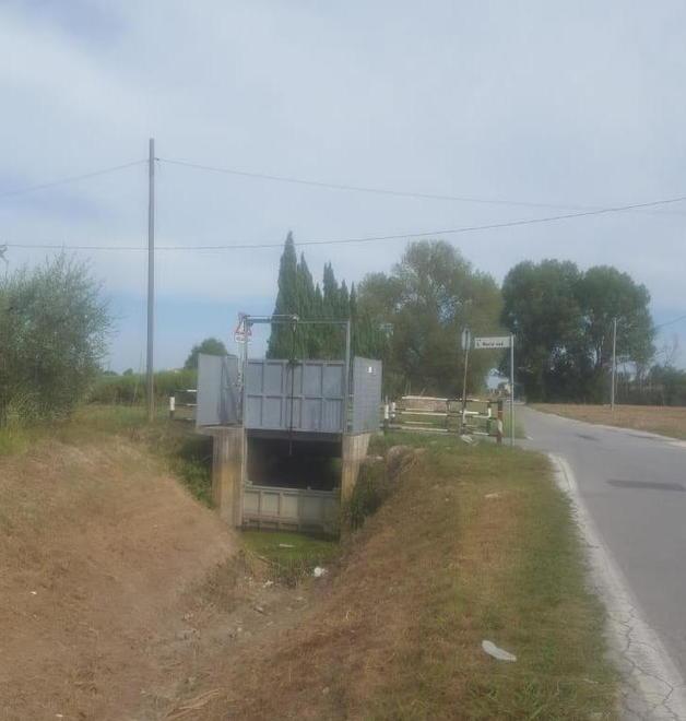 Cartello pittoresco contro gli incivili