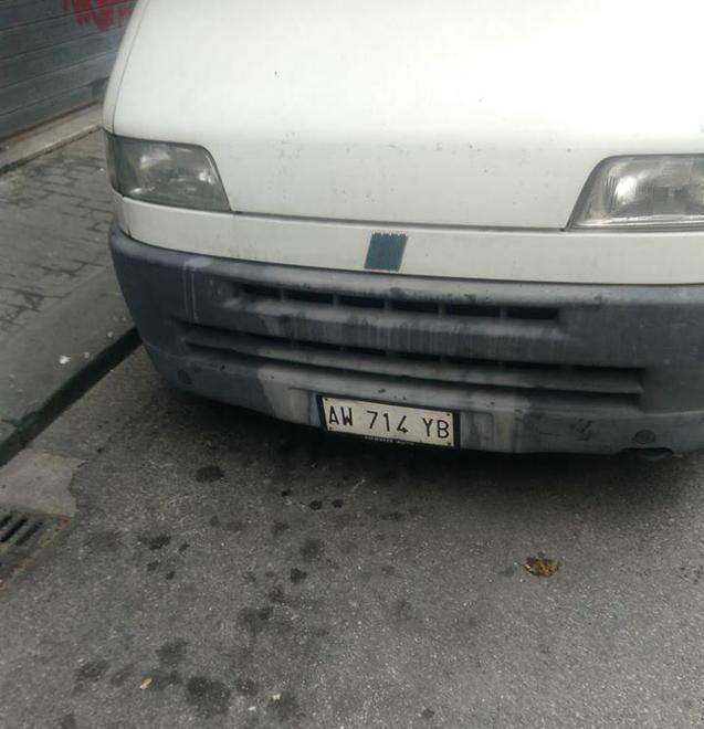 Rubato un furgone Ducato in via Romboli
