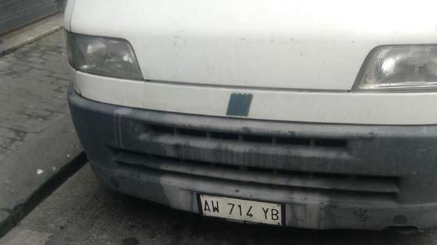 Rubato un furgone Ducato in via Romboli