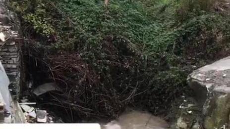 «Quel canale tombato che fa allagare la mia casa»