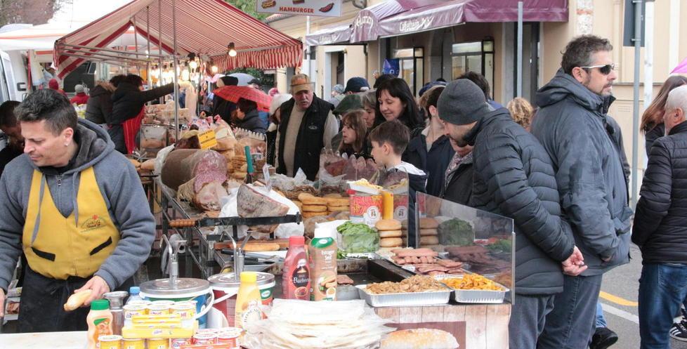 Il San Biagio divide la città Al sindaco piace, ai negozianti no 