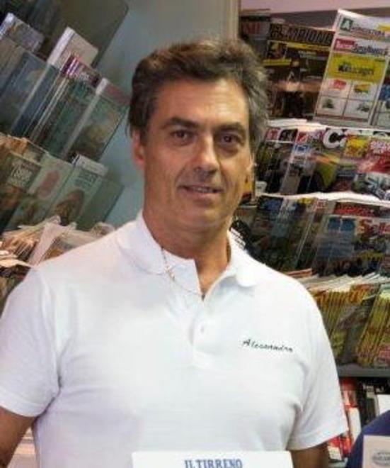 Malore in gara, muore nuotatore di Pescia La società sportiva: «Era ipercontrollato» 