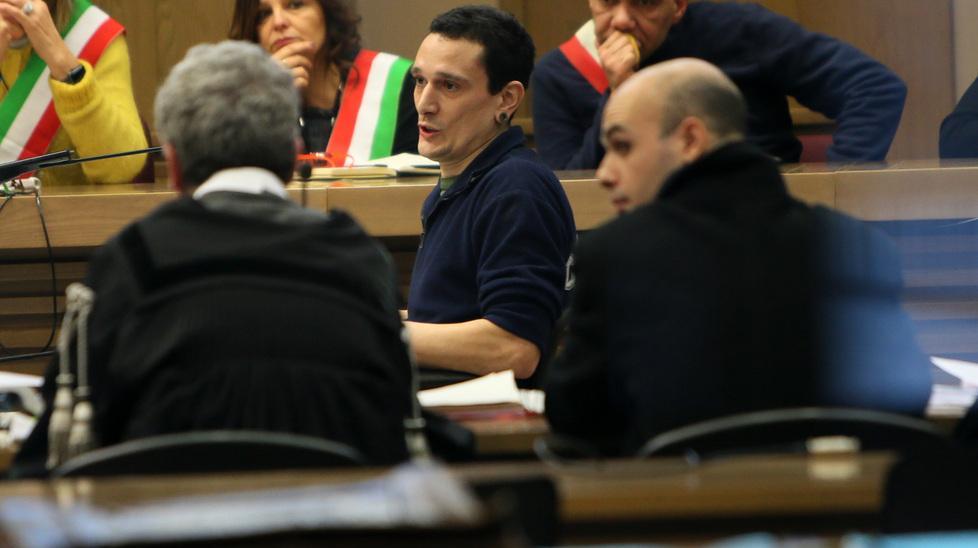 Mirabito resta ai domiciliari «No alla mostra ornitologica» 