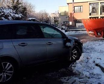 Via Lenin, velocità sotto accusa Danni alle auto dei residenti 