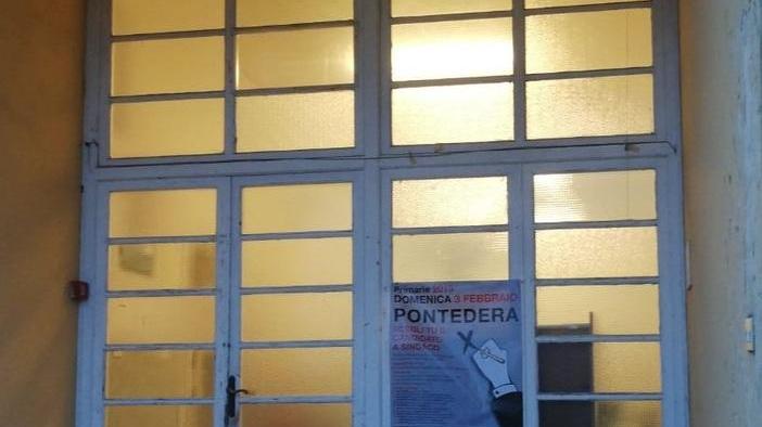 Primarie, Pontedera SiCura: chi paga l’utilizzo delle scuole?