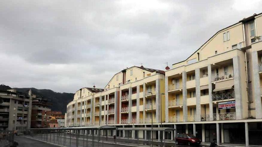 Il caso dei bus chiusi fino a 5’ dalla partenza