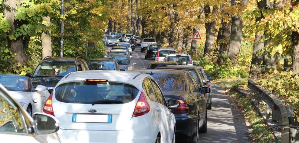 Forza Italia attacca: Camaiore non ha parcheggi sufficienti 