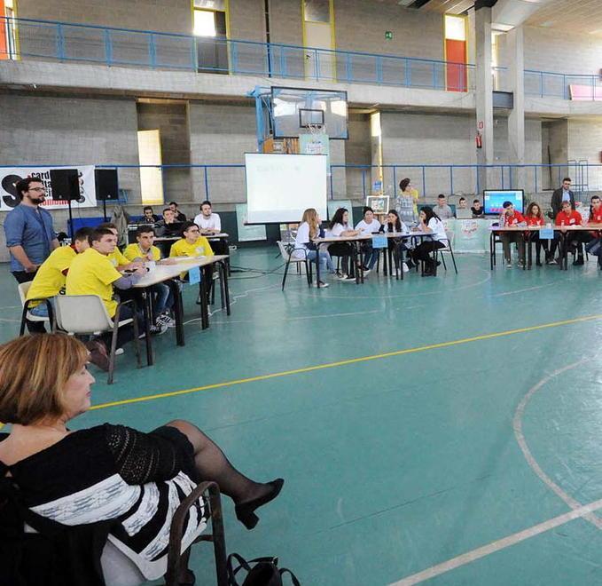 Studenti giocano con Dickens in ricordo della liceale Matilde