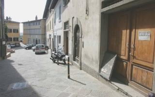 Regalo di seimila euro a chi apre un negozio nel borgo fantasma