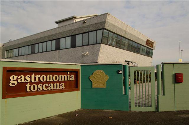 Lo stabilimento di Gastronomia Toscana