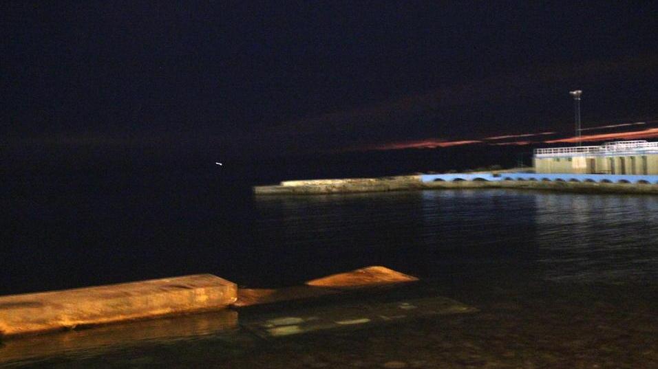 Crollato l’ultimo tratto del moletto di San Jacopo