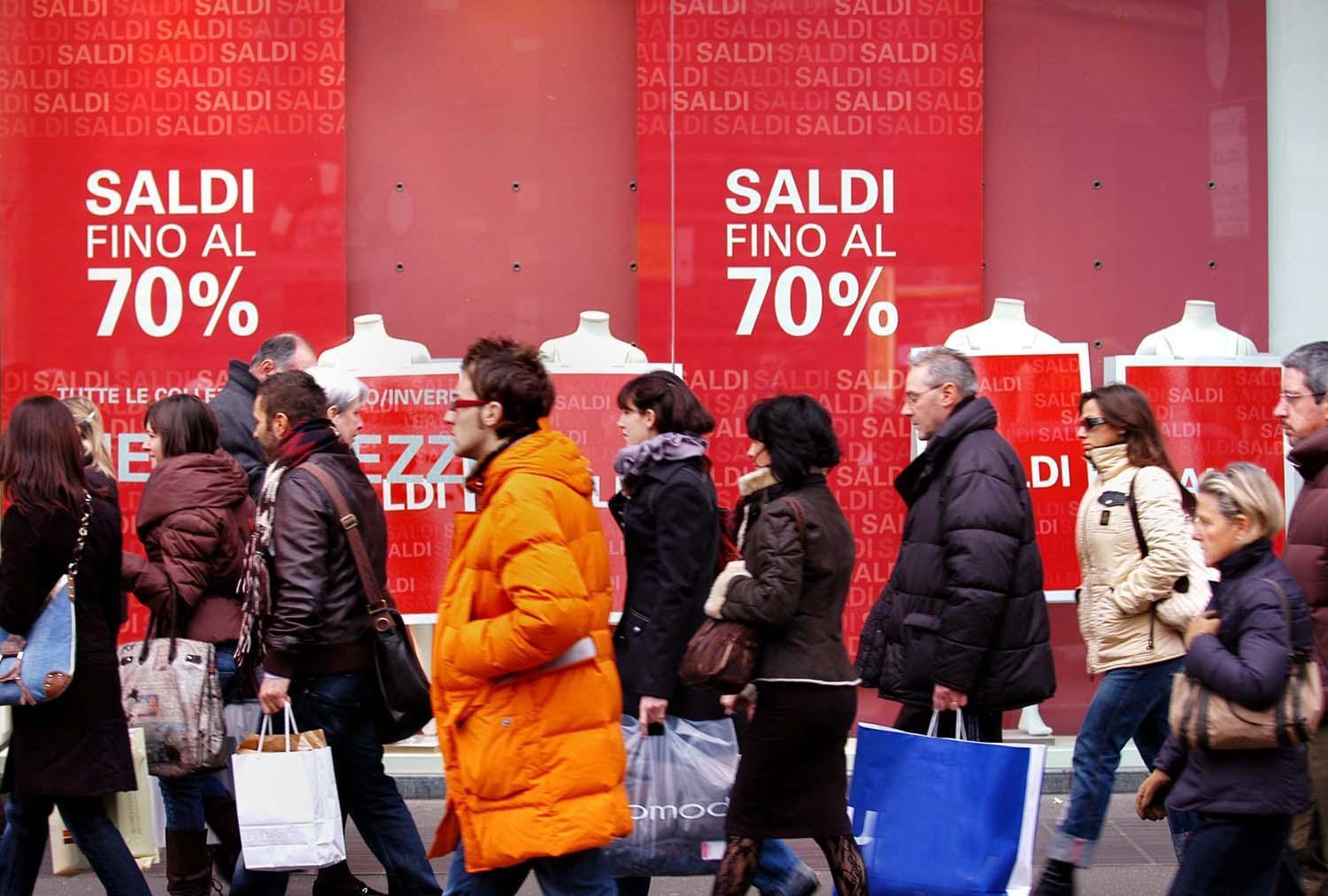 I commercianti bocciano i saldi: «Sono un flop, bisogna cambiare»