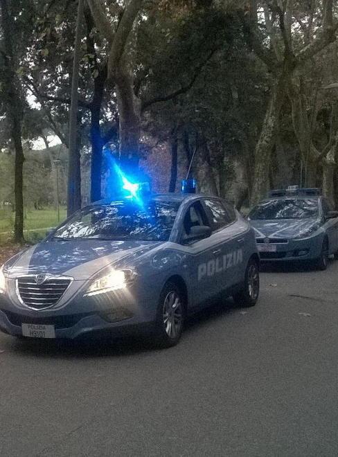 I sindacati di polizia chiedono rinforzi: «Vogliamo il taser» 