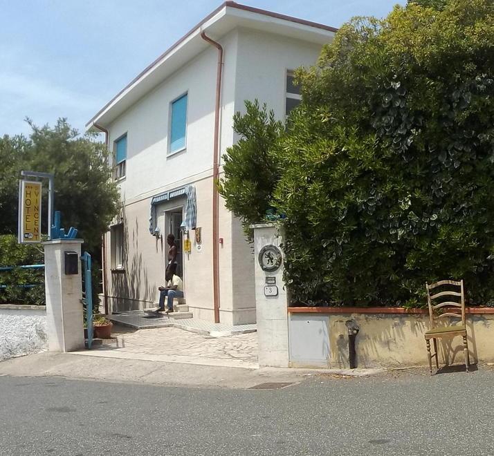 L'esterno dell'hotel Saint Vincent