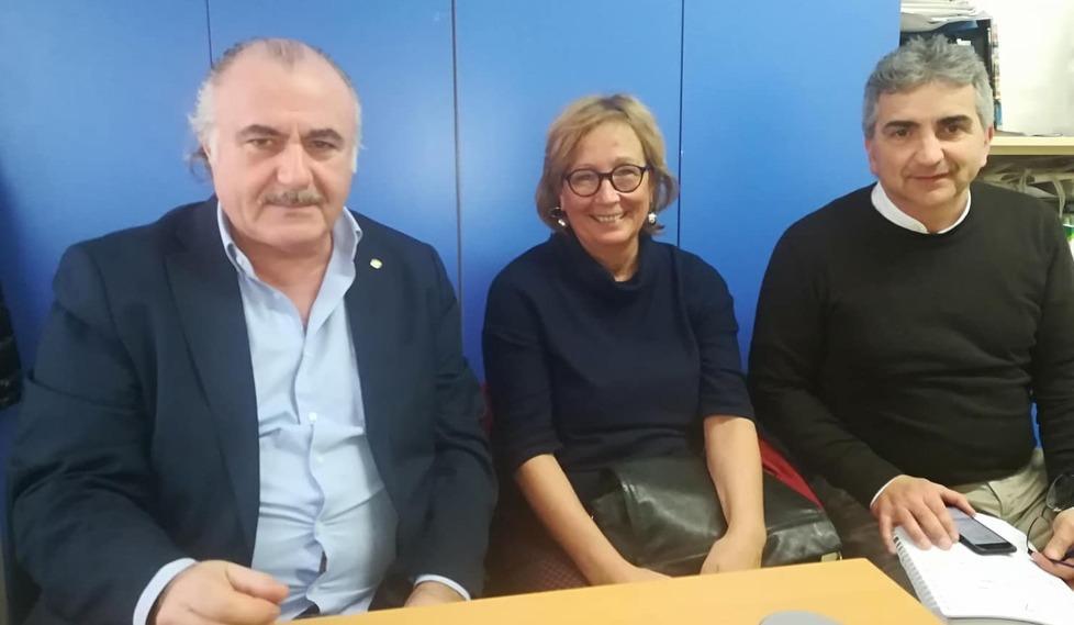 Sindacati all’attacco dell’amministrazione «Non rispetta gli accordi sui contratti» 