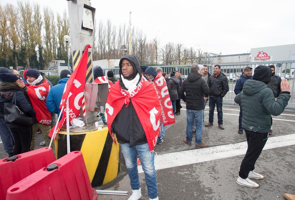 SiCobas in corteo «Modenesi con noi come nel 1950»